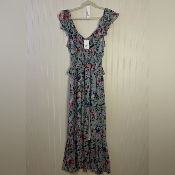 NWT ASTR THE LABEL Double V Flutter Floral Midi Silk Dress Size XS - Picture 2 of 11